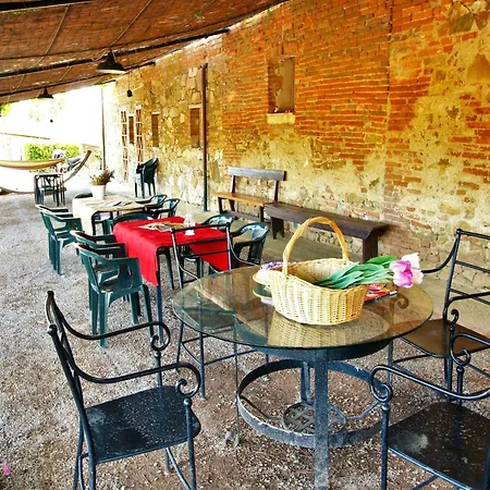 Сasa de vacaciones Near Trasimeno With Pool