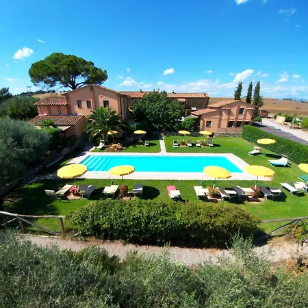 Near Trasimeno With Pool *