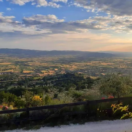 Near Trasimeno With Pool Holiday home Castiglione del Lago